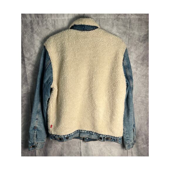 Levi’s Premium Sherpa Trucker Jacket Men’s Medium Denim Fleece Collar - Picture 2 of 7